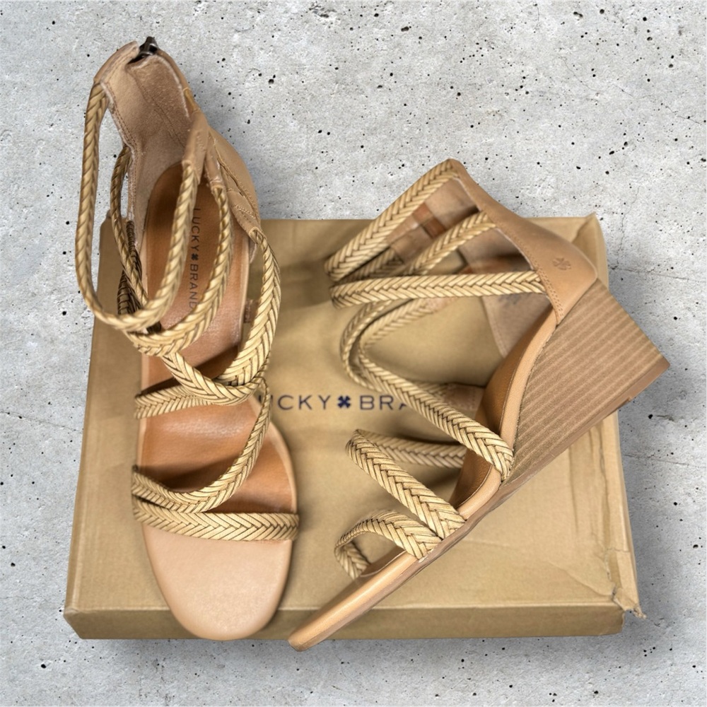 NIB Women's Lucky Brand Jifinya Gladiator Wedge Sandal in Cortado Tan - 9.5 | 41